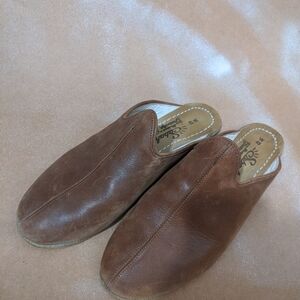 Sabah slippers genuine leather sz 43 brown slip on shoes loafers